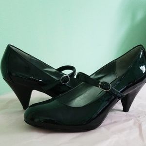 Mini black patent leather heels